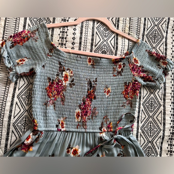 NWOT- Off the shoulder Flowered Dress - Picture 7 of 11